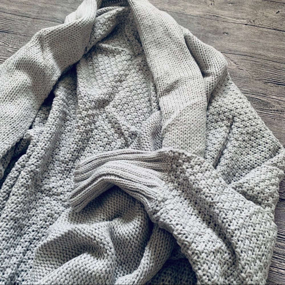 ππHappy Weekend Gray Puff Sleeve Cardigan - Picture 8 of 8